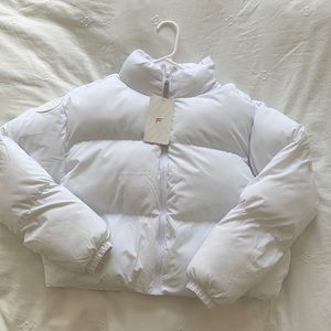 NWT Fabletics Wander Cropped Puffer
